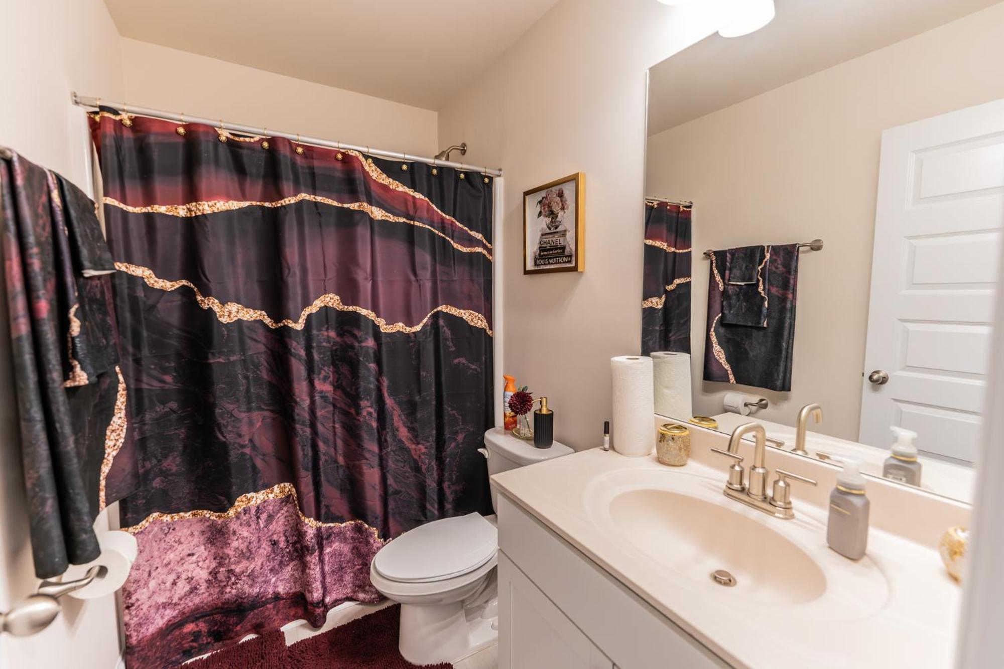 Luxury Bedroom With Private Bath Hampton Zewnętrze zdjęcie